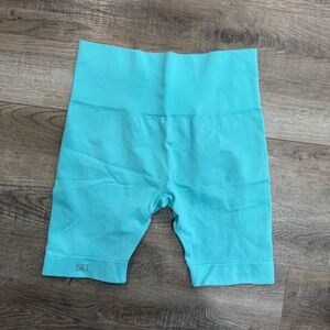 Set Active Turquoise Biker Shorts Size M/L